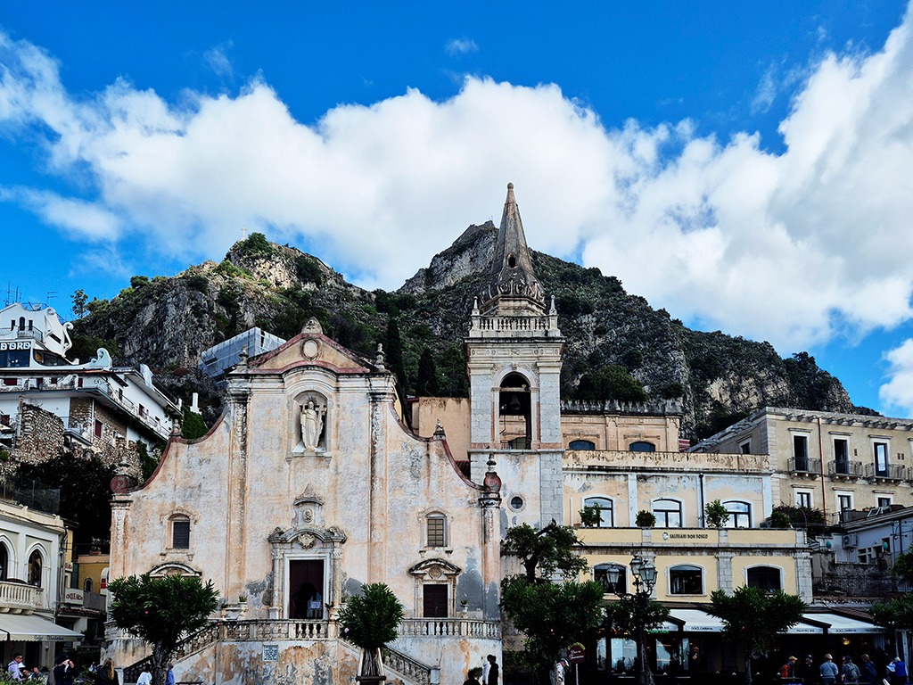 church and buildings in taormina historic center