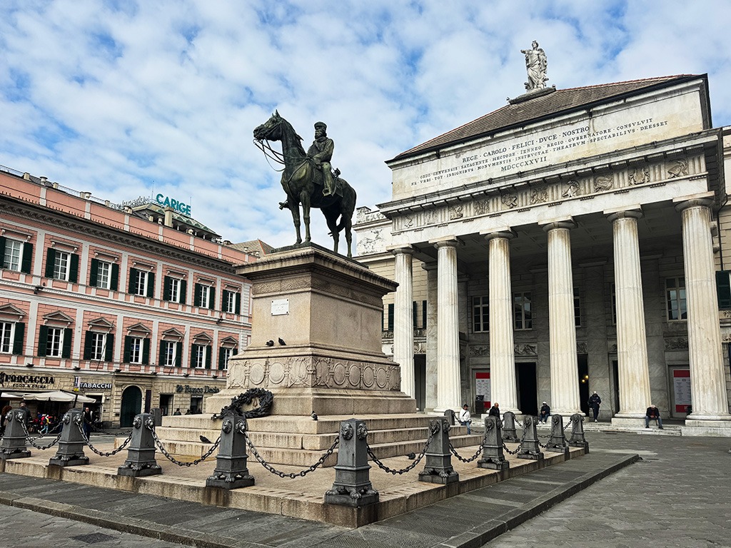 statue of garibaldi on horseback in genoa