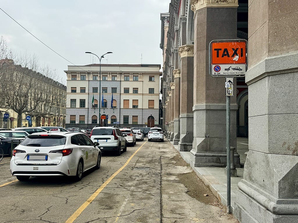 taxi rank outside torino porta nuova train station